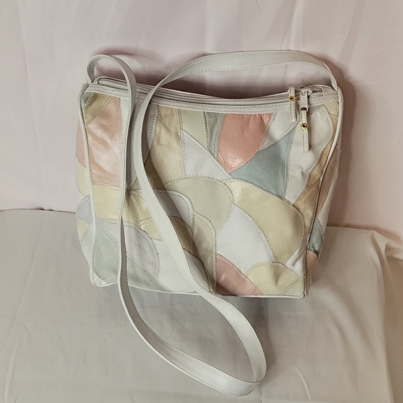 Pastel and White Leather patchwork purse. Vintage 80s leather purse. Classics. - Picture 5 of 9
